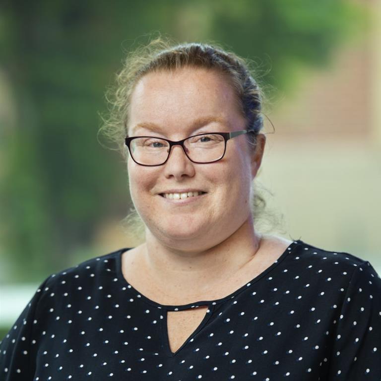 Dr Mel Hull