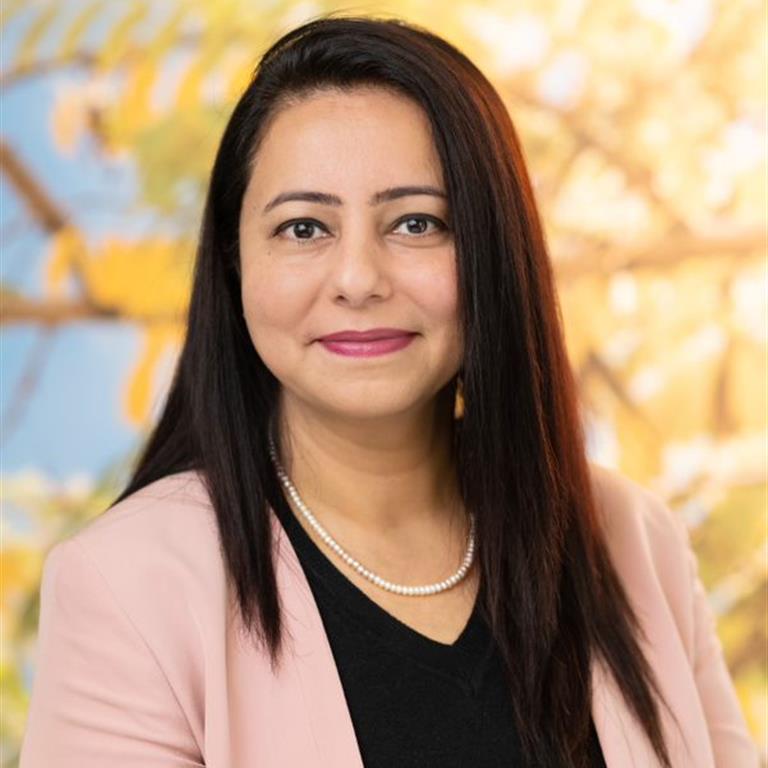 Dr Dilraj Wadhwa